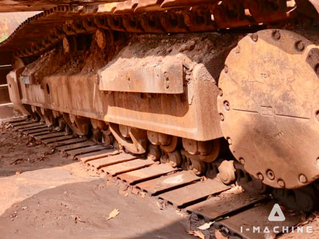 KOMATSU PC400LC-8