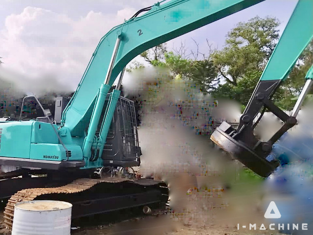 KOMATSU PC220-6