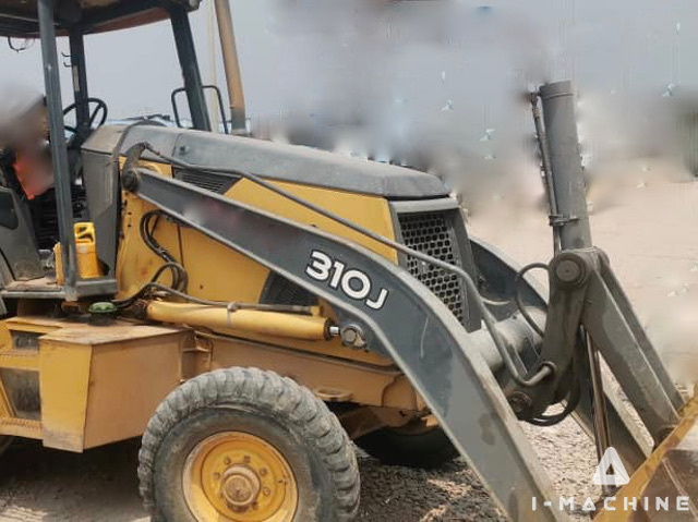 JOHN DEERE 310J