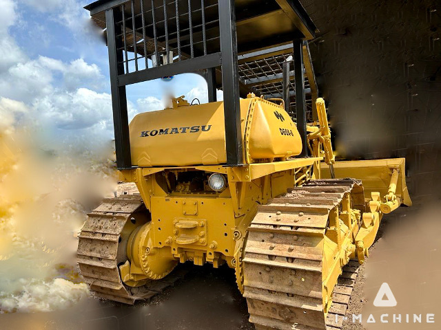 KOMATSU A6