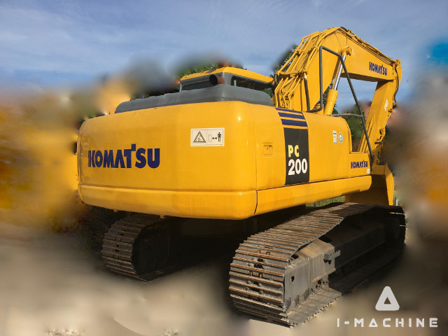 KOMATSU PC200-7