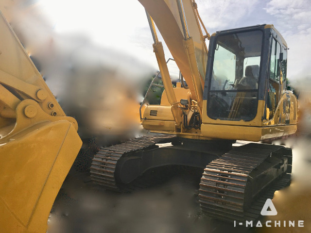 KOMATSU PC200-7