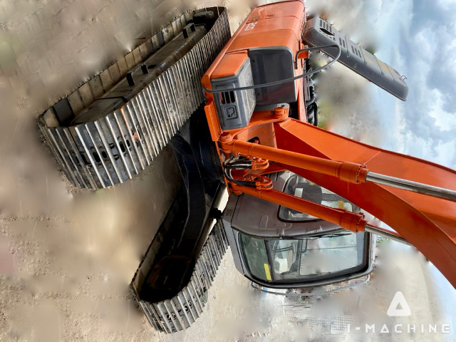 HITACHI EX200-5