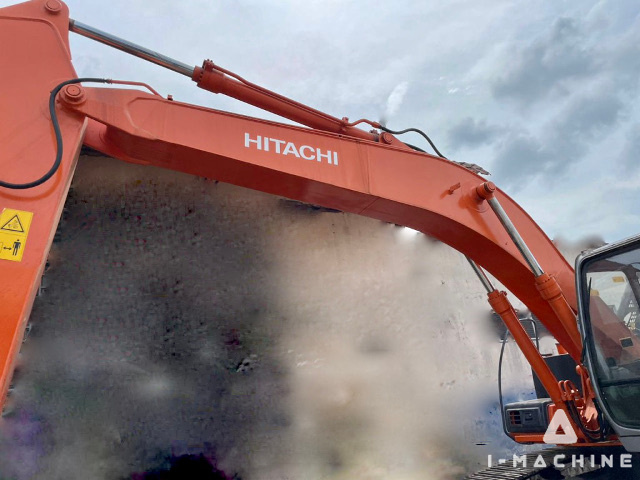 HITACHI EX200-5