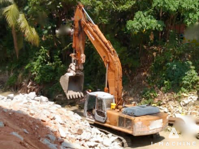 HITACHI ZX330-1