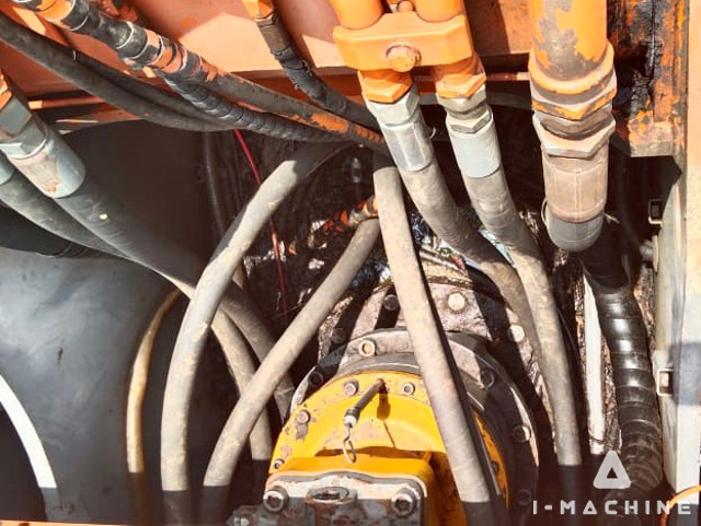 HITACHI ZX330-1