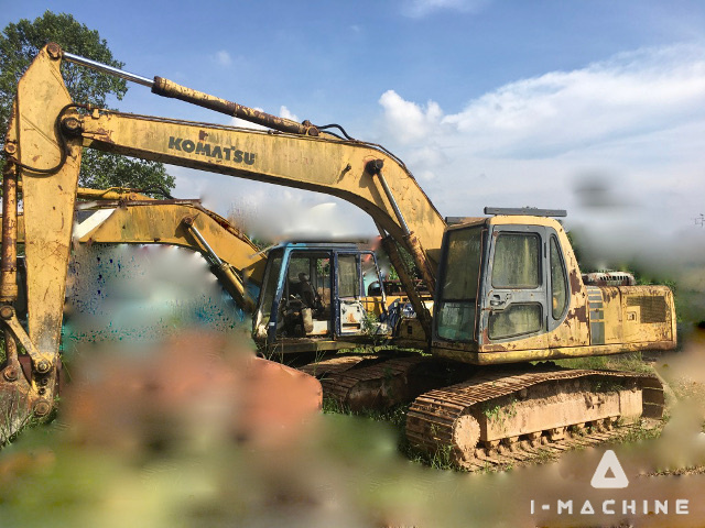 KOMATSU PC200-6