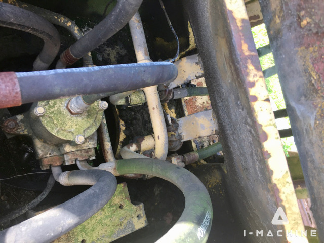 KOMATSU PC200-6