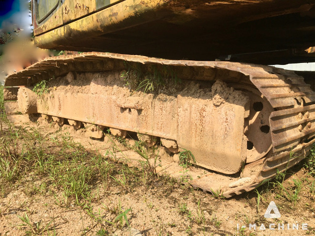 KOMATSU PC200-6