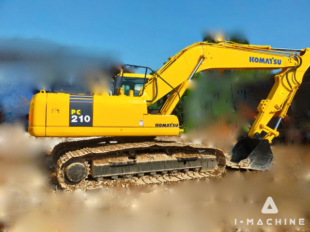 KOMATSU PC210-7