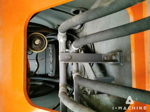 HITACHI EX200-5