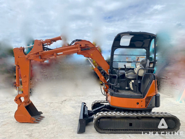 HITACHI ZX40UR-3