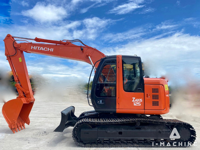 HITACHI ZX125
