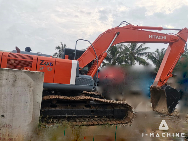 HITACHI ZX240-3
