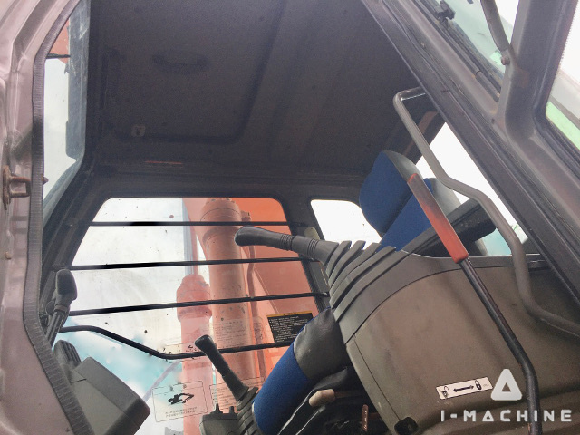 HITACHI ZX200-HHE