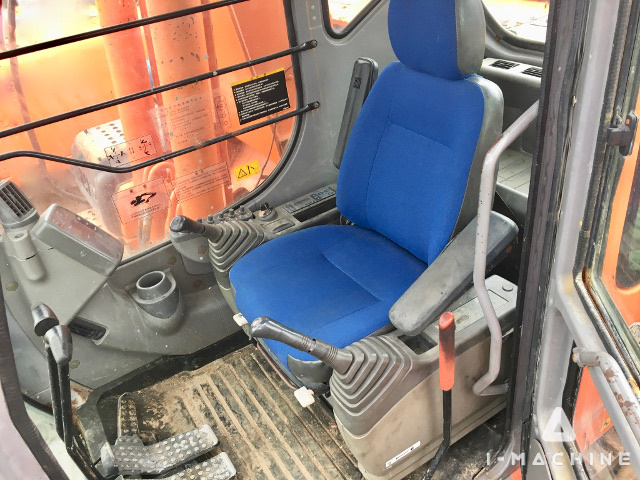 HITACHI ZX200-HHE