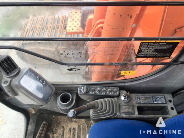 HITACHI ZX200-HHE