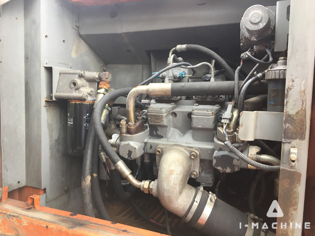 HITACHI ZX200-HHE