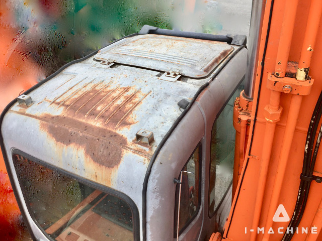 HITACHI ZX200-HHE