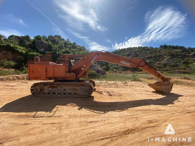 HITACHI UH045-5