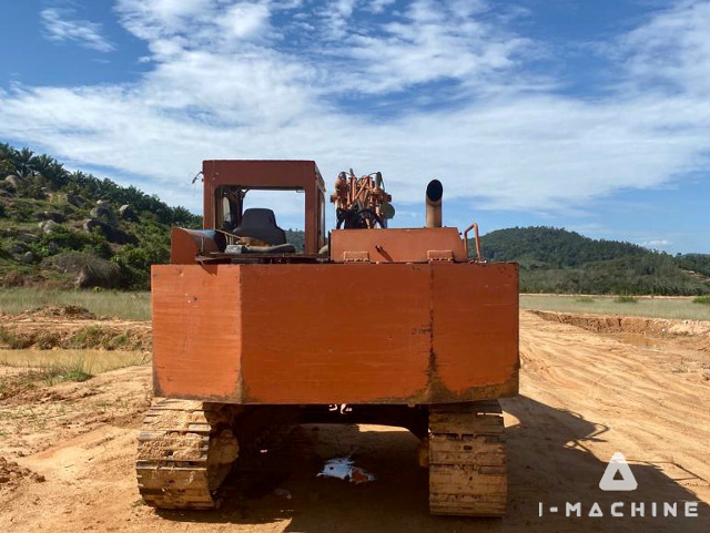 HITACHI UH045-5