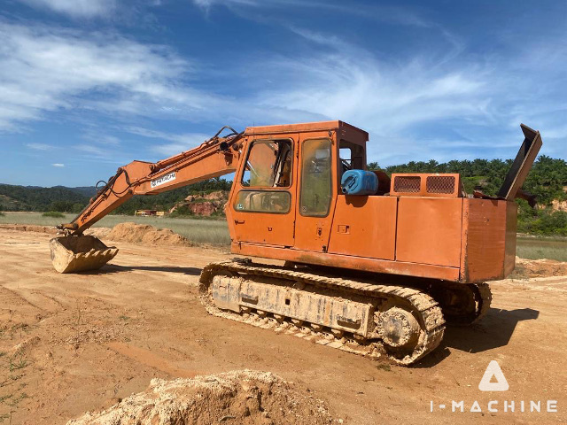 HITACHI UH045-5