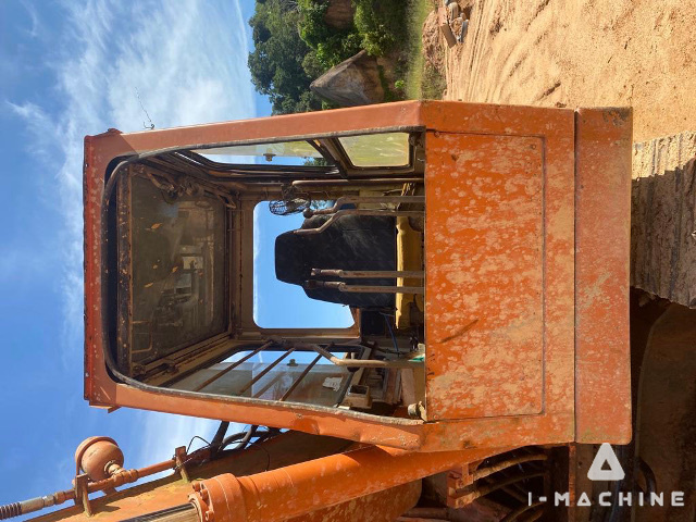 HITACHI UH045-5