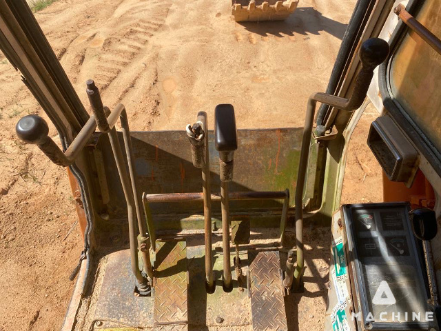 HITACHI UH045-5
