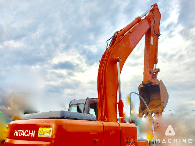 HITACHI ZX200-1