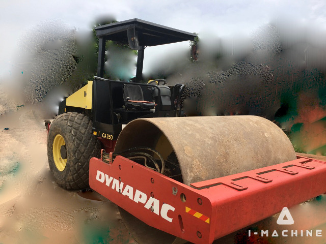 DYNAPAC CA250D