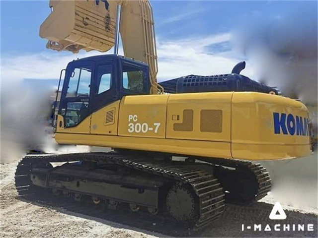 KOMATSU PC300LC-7