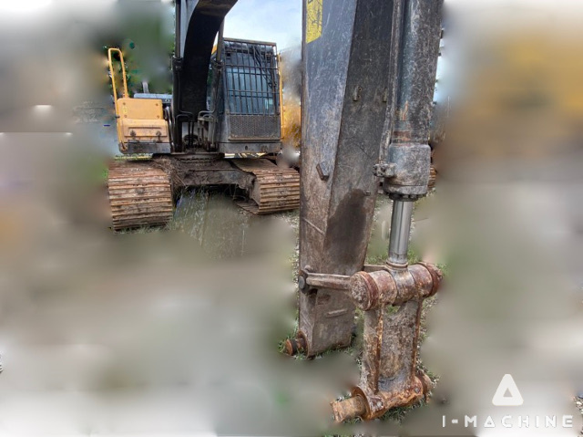 VOLVO EC210D