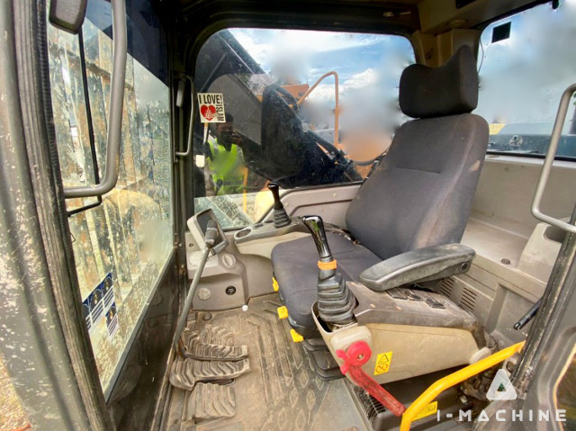 VOLVO EC210D