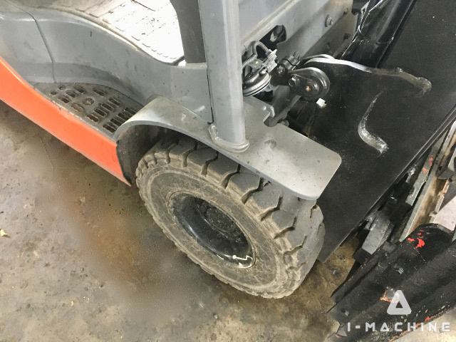 TOYOTA 02-8FG15