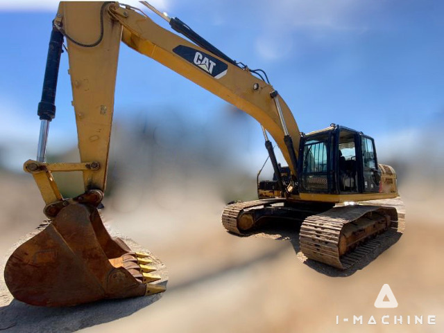 CATERPILLAR 330D2L