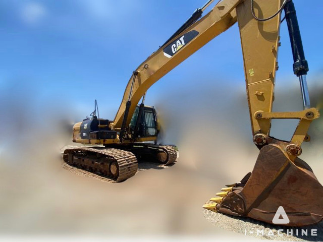 CATERPILLAR 330D2L