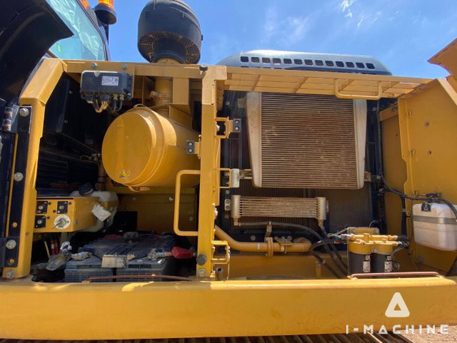 CATERPILLAR 330D2L