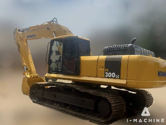 KOMATSU PC300LC-7