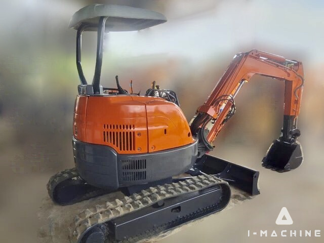 HITACHI EX30U
