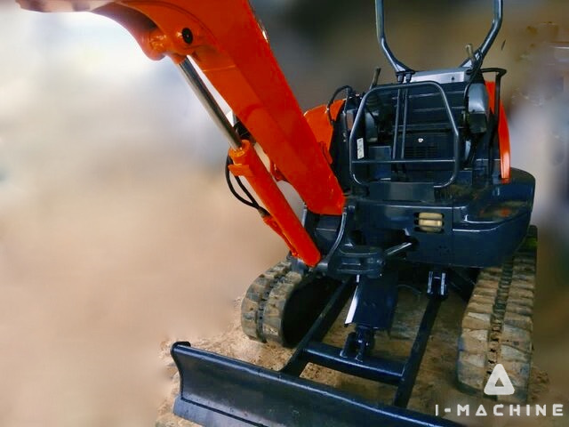 HITACHI EX30U