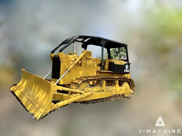 KOMATSU D70LE