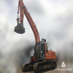 Excavator HITACHI ZX200LC Crawler Excavator MALAYSIA, JOHOR