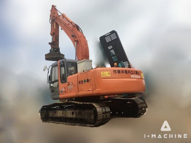 HITACHI ZX200LC