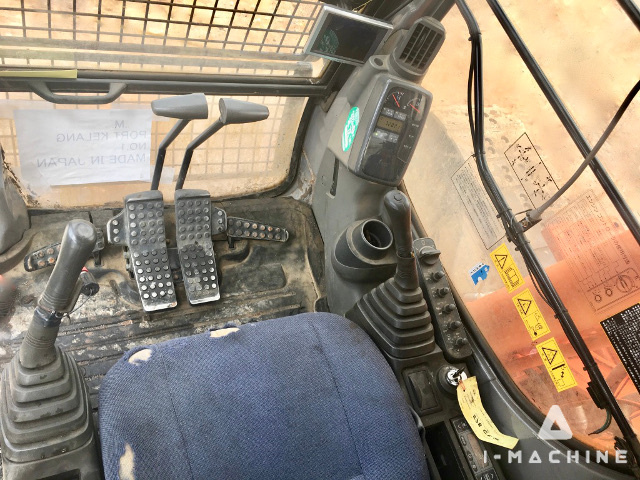 HITACHI ZX200LC