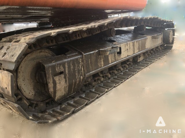 HITACHI ZX200LC