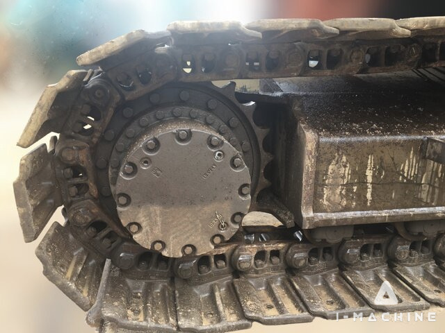 HITACHI ZX200LC