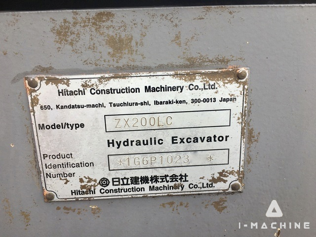 HITACHI ZX200LC