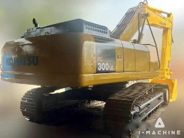 KOMATSU PC300LC-7