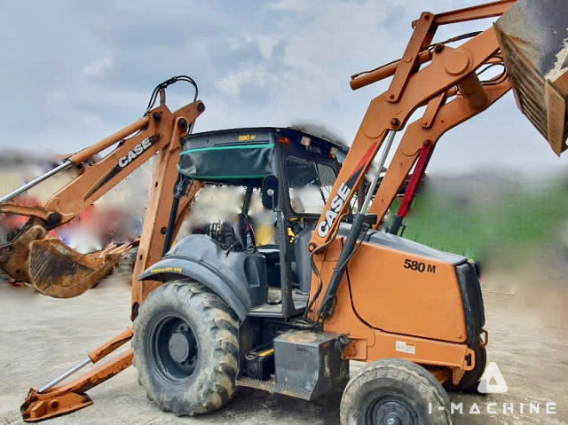 CASE 580 M1