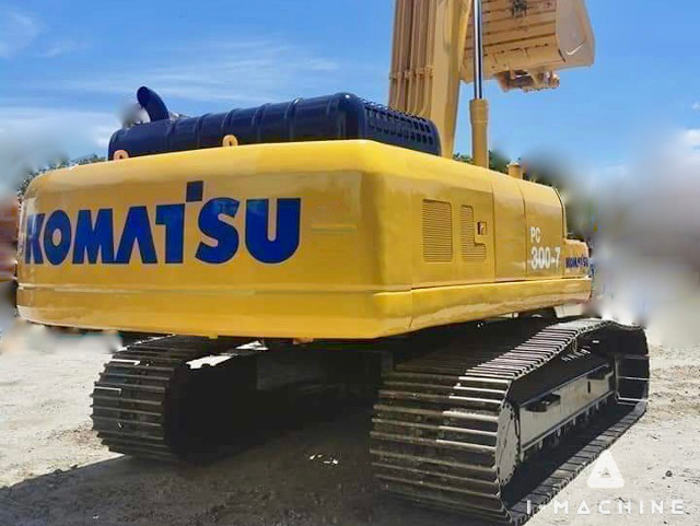 KOMATSU PC300LC-7